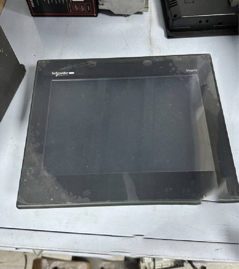 煙臺 施耐德觸摸屏?XBTN401屏幕顯示內(nèi)容不正常故障維修 維修中心 重點推薦