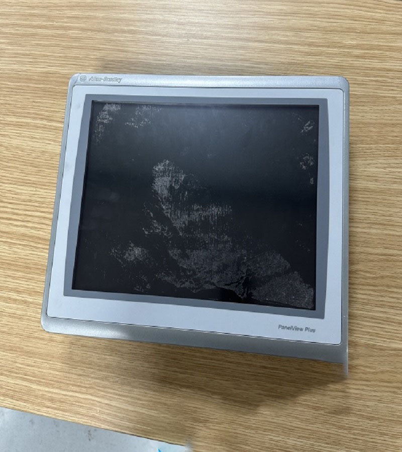 上海AB羅克韋爾觸摸屏2711P-T15C21D8S上電燒保險故障維修哪里比較專業(yè)